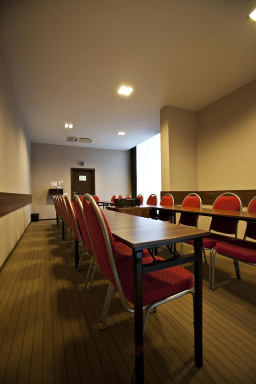 Hotel Clermont Ковасна Экстерьер фото